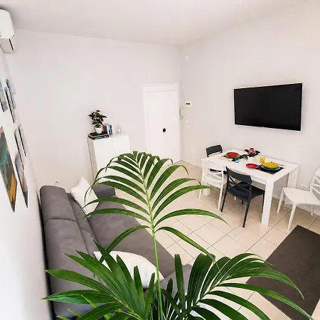 Cozy Charming Centro Verona, Wifi, Smart Tv Apartment *